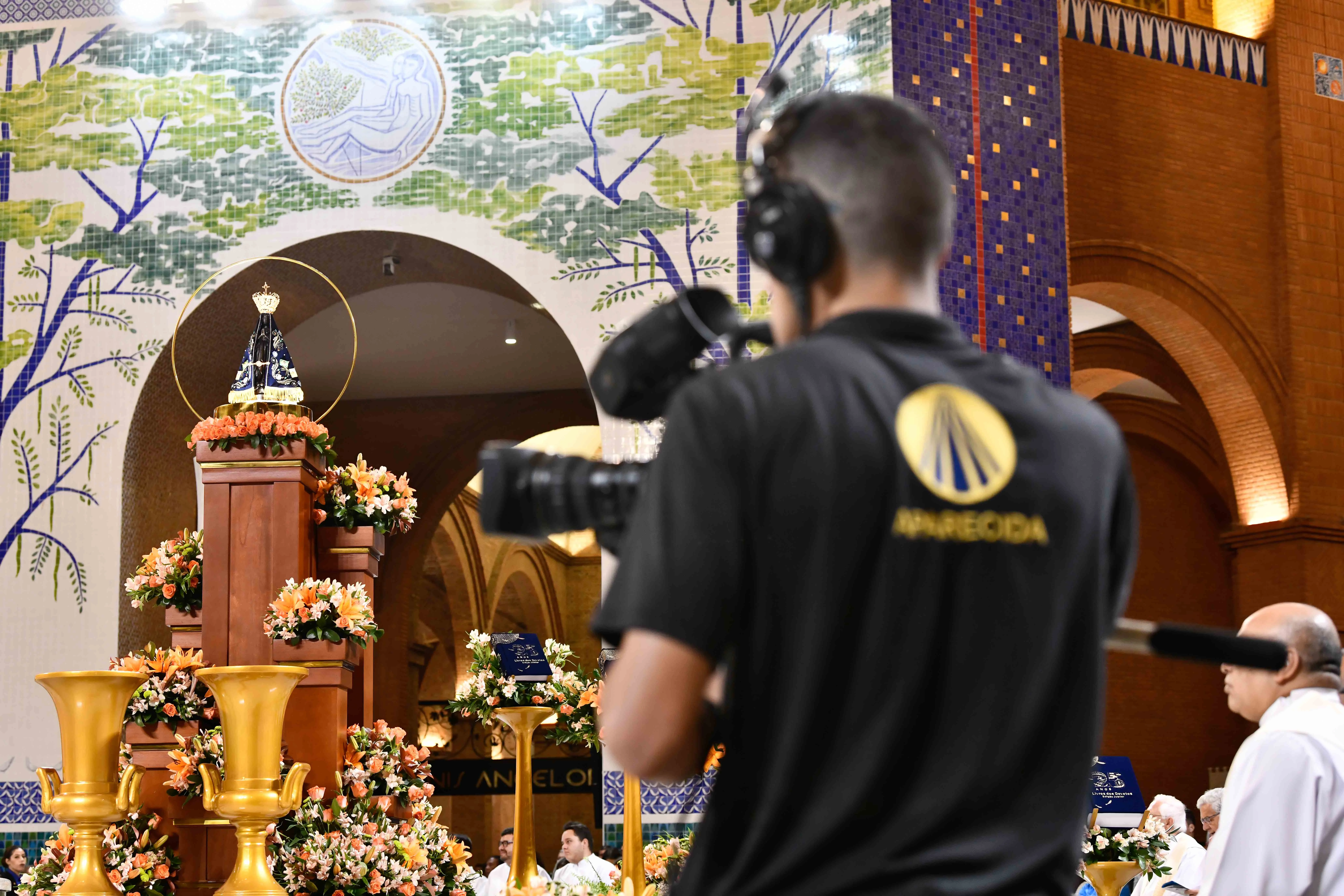 Novena e Festa da Padroeira ganham cobertura especial na TV Aparecida