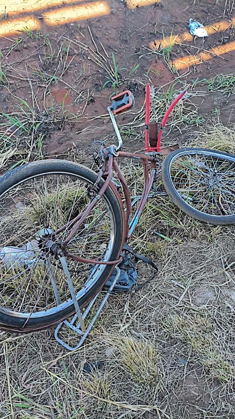 Idoso morre após acidente entre bicicleta e carro na MGC-497, em Uberlândia