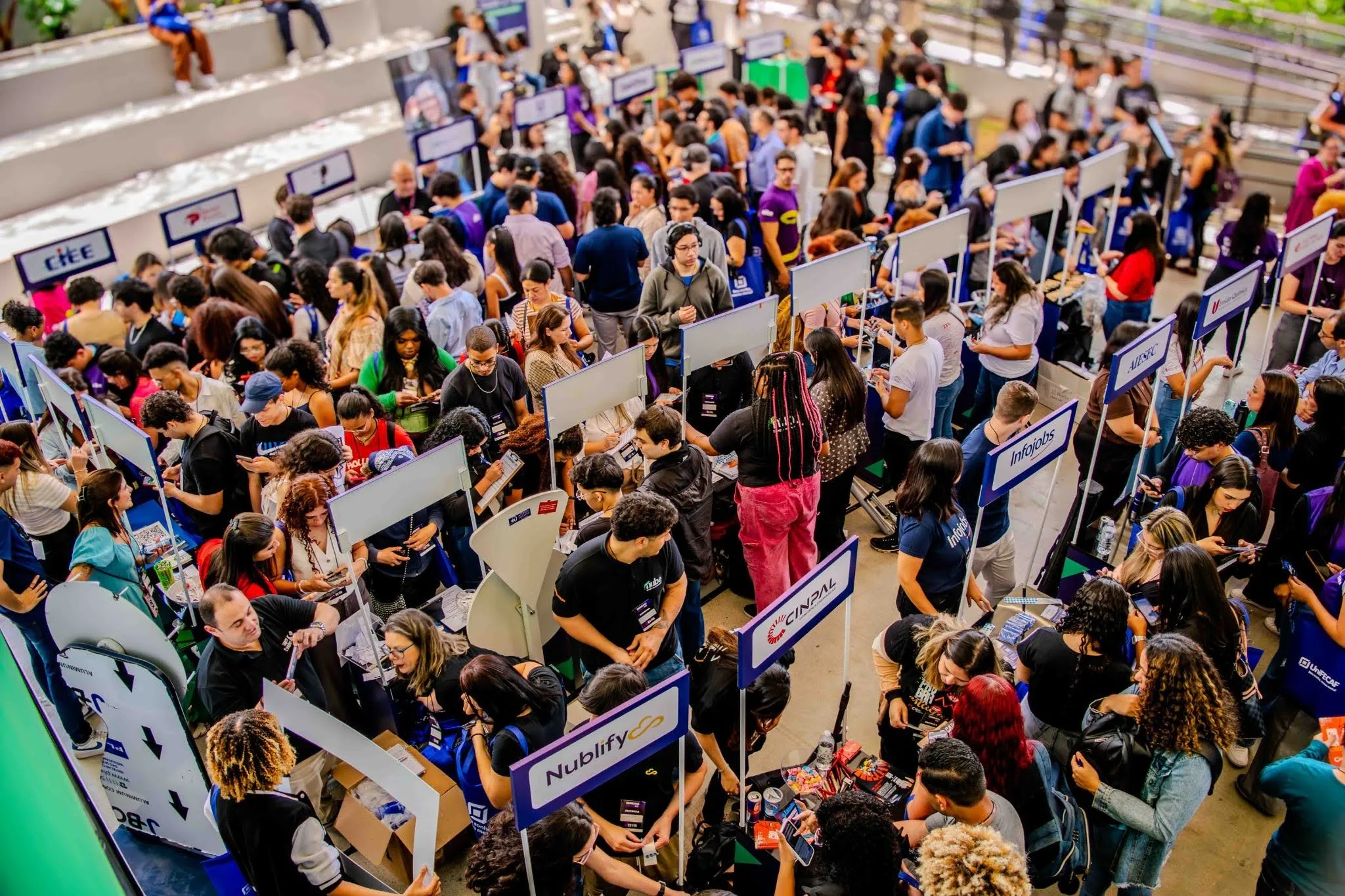 Mutirões de Emprego: O Que o Mercado Busca?